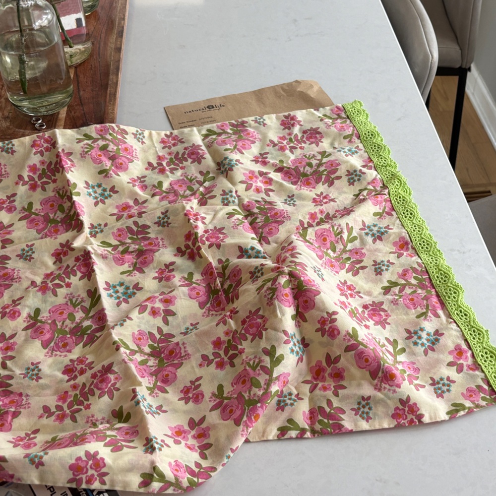 NATURAL LIFE Pink Floral Pillowcase with Green Lace Trim